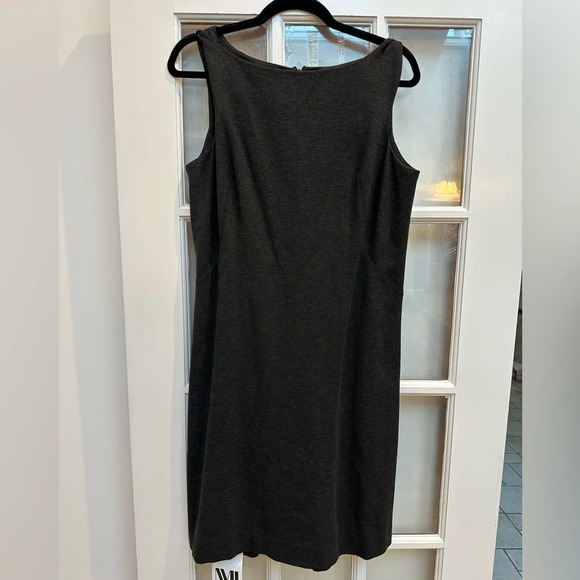 M.M.LaFleur The Lydia Dress Textured Ponte Cinder Grey Knee Length Size 16 NWT - Picture 2 of 10